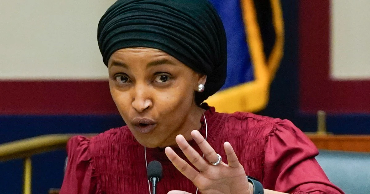 مداهمة منزل إلهان عمر بأمر من وزارة العدل الأمريكية في تحقيق جنائي