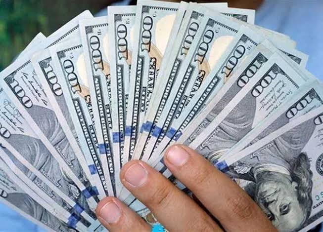 “من هنا”.. سعر الدولار مقابل الجنيه المصري اليوم الإثنين 23 أكتوبر 2023